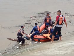 Mayat Perempuan Tanpa Identitas Mengapung di Bengawan