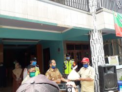 Dengan Uang Pribadi, Kades Sumberagung Bagikan 2 200 Sembako ke Warga