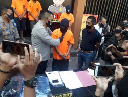 Oknum Guru  Foto Bugil 25 Model dan Setubuhi 3 Gadis