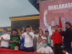 Pasangan Bacalon Bupati Wakil Bupati Sugiri Sancoko Lisdyarita Deklarasi di Monumen Bantarangin