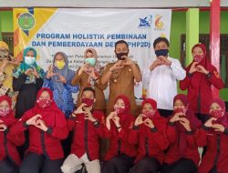 Luar Biasa,mahasiswa STIEKIA Bojonegoro Berikan pendampingan Program holistik Tanaman Hidroponik di Desa Ngrejeng