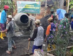 Koramil 0812/23 Solokuro menggelar Karya Bakti Satkowil TNI Semester II TA 2020 bersama masyarakat Desa Dagan