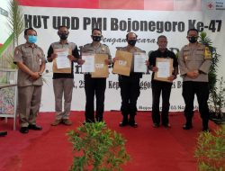 HUT UDD Ke-47, 18 Personil Polres Bojonegoro Terima Penghargaan Dari PMI Kabupaten Bojonegoro