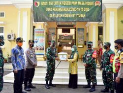 Peduli Para Tenaga Medis, Kodim 0811 Tuban Berikan Bantuan APD Di Puskesmas Tuban