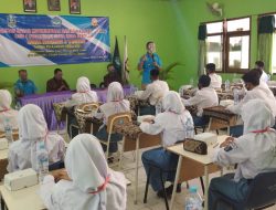 Kepala BNNK Pimpin Langsung Pelaksanaan Sosialisasi dan Tes Urine Kepada Siswa-Siswi SMAN 3 Tuban