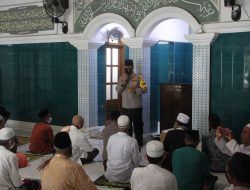 Safari Jumat di Tengah Pandemi Covid – 19, Kapolres Bojonegoro Himbau Kepada Masyarakat Tetap Disiplin Protokol Kesehatan