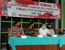 Kapolsek Soko Beserta Danramil Soko Kawal ketat Rapat Pleno Terbuka Rekapitulasi Hasil Penghitungan Suara di Kecamatan Soko