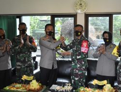 Kapolres Tuban Kunjungi Markas Kodim, Berikan Ucapan Kepada Dandim 0811 Dalam Rangka HUT Kodam V Brawijaya Ke-72