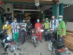 Cegah Pandemi Covid-19,Pembina Ekstrakurikuler SMP Dirgahayu dan Siswa Bagikan Masker