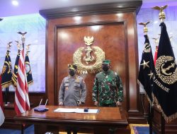 Kapolri dan KSAL Sepakat Tingkatkan Kerjasama Keamanan Perairan Laut