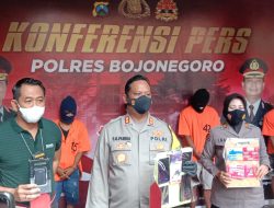 Satreskrim Polres Bojonegoro Berhasil amankan Tiga Tersangka Pencurian dan pemberatan counter HP