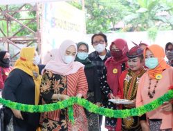 Ketua PKK Sidoarjo Dukung Perempuan Pekerja Seni Geliatkan Pameran