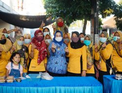Peduli UMKM, Bunda Rita sambangi Pasar Ramadhan