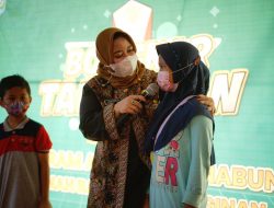 Bunda Rita Tutup Festival Bongkar Tabungan