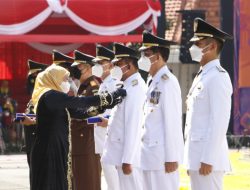 Perdana, Bupati Sumenep Terima Jer Basuki Mawa Beya Emas