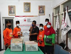 Pelajar SMP Dirgahayu Kedungadem Salurkan Bantuan ke PMI