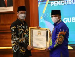 Membanggakan, IKA PMII Sumenep Raih Penghargaan Development and Innovative