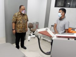 Marciano Puji Fasilitas Sport Science di KONI Jatim