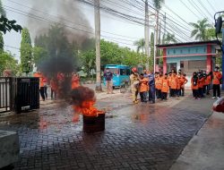 Siswa dan Siswi SMP Dirgahayu Kedungadem Kunjungi Dinas Pemadam Kebakaran dan Unit Donor Darah
