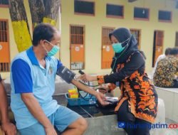 Bagikan Masker dan Multivitamin Strategi Kemenkumham Jatim Cegah Peredaran Omicron