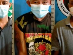 Kenali, Tiga Pria Bertubuh Kekar Ini Sedang Ditangkap Polisi