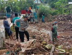 Belum Ditemukan, Polisi Pakai Anjing Pelacak Cari Siswa SD yang Hilang Terseret Arus
