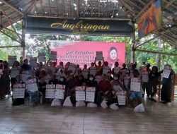 Ramadhan Berkah Bersama Relawan Puan Maharani Jatim