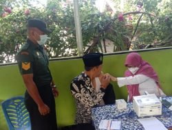 Kakankemenag Tuban dan Catin Ikut Divaksin Booster Usai Bimbingan Perkawinan di KUA Palang