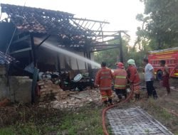 Ditinggal Sholat, Dapur Warga di Saronggi Terbakar
