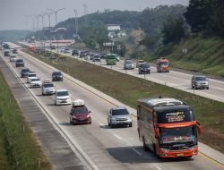 Warga Apresiasi Polisi Terapkan One Way Saat Arus Mudik: Aman, Nyaman dan Lancar