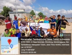 Momentum Bulan Bhakti Gotong royong, Forkopimca Tambakboyo bersama pemerintah Desa Glondonggede dan Rukun Nelayan Bersihkan area Pantai