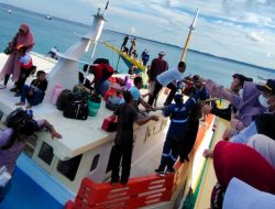 KMP Sabuk Nusantara Kandas, 384 Dievakuasi, 50 Penumpang Bertahan