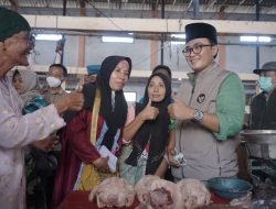 Tingkatkan Ekonomi, Bupati Pamekasan Ajak Masyarakat Cintai Produk UMKM