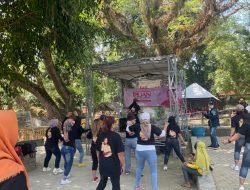 Ratusan Emak-emak Pendukung Puan di Tuban Ikuti Senam Aerobik