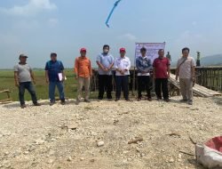 Camat Rengel dan Tim LPM Indonesia Monitoring Program PATRA DAYA di Desa Ngadirejo