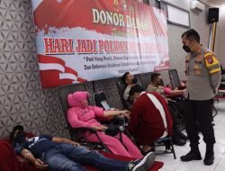 Bantu Penuhi Stok Darah di Bojonegoro, Polwan Gelar Donor Darah