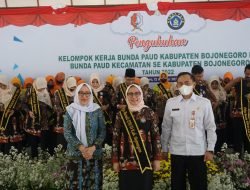 Ajak Lindungi Anak, Bupati Bojonegoro Kukuhkan Pokja Bunda PAUD Tingkat Kabupaten dan Kecamatan