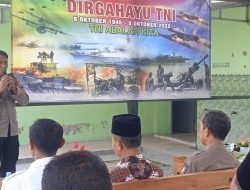 Kapolsek Tambakrejo Beri Suprise Kepada Danramil di HUT TNI Ke 77