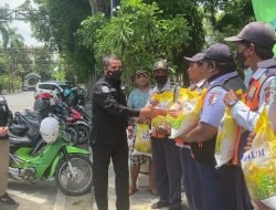 Sambut HUT Humas Polri ke-71, Si Humas Polres Bojonegoro Gelar Baksos
