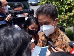 Presiden Jokowi Minta Menkes Konsultasi ke WHO terkait Status Pandemi