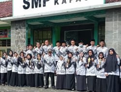 PRESTASI DAN EMPATI WARNAI PERINGATAN HARI GURU NASIONAL DAN HUT PGRI DI SMPN 1 KAPAS (PERKASA)