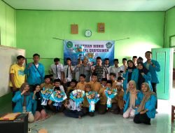 Mahasiswa STIE Adakan Pelatihan Bisnis dan Sosial Eksperimen di MTs Tarbiyatul Thullab