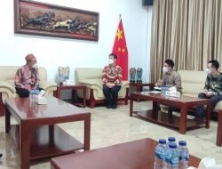 Konjen RRT beri Beasiswa Santri Nurul Jadid Kuliah di Tiongkok