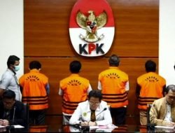 Kronologi OTT KPK di Surabaya hingga Amankan Barang Bukti Senilai Rp1 Miliar