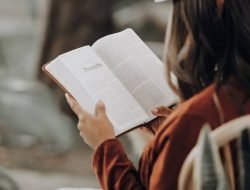 Rendahnya Budaya Literasi Masyarakat Indonesia di Era Digital