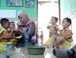 MEMBANGKITKAN RASA INGIN TAHU ANAK MELALUI SAINS