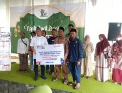 Bersama KSPPS BMT BIM Jatim, Yatim Mandiri Tuban adakan pemberian Modal UMKM dan Gerobak untuk Pedagang serta Santuni Anak Yatim