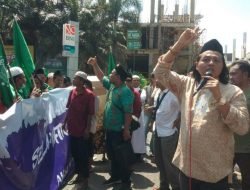 Protes, Warga Nahdliyin Datangi Kantor PWNU Jatim