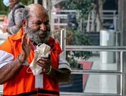 KPK Ungkap Lukas Enembe Diduga Punya Tambang Emas Ilegal