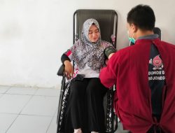 Gandeng UDD PMI kabupaten Bojonegoro,PMR Wira SMAN 1 Kedungadem adakan Donor Darah